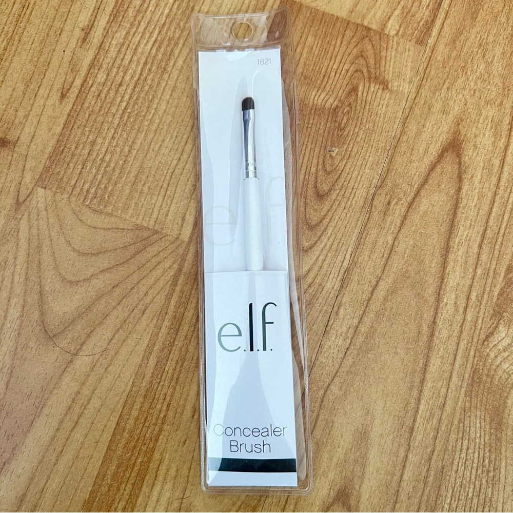e.l.f. Concealer brush